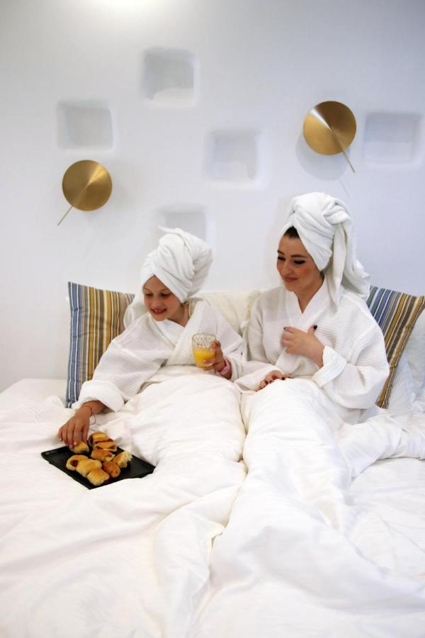 Narcissus Luxury Suites Naxos City Екстериор снимка