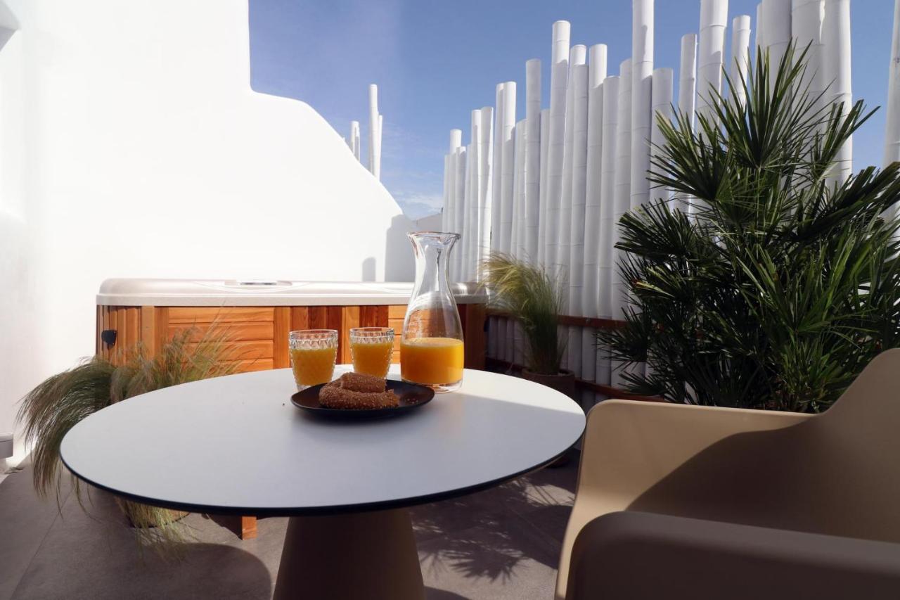 Narcissus Luxury Suites Naxos City Екстериор снимка