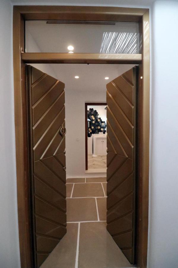 Narcissus Luxury Suites Naxos City Екстериор снимка