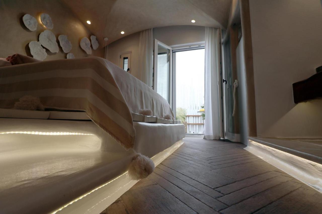 Narcissus Luxury Suites Naxos City Екстериор снимка